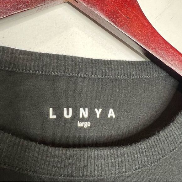 Lunya Pima cotton long sleeves crew neck top thumb holes - Picture 2 of 9